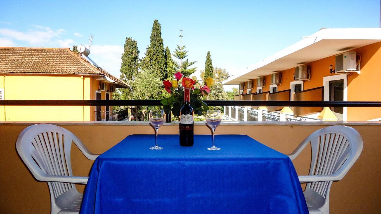 Napoleon Aparthotel *